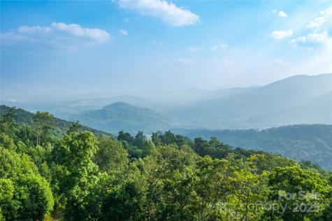 1264 Mountain Laurel Parkway Newland NC 28657