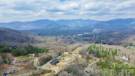 21 Settings Boulevard Black Mountain NC 28711
