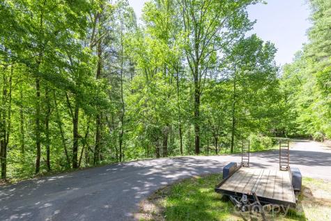 9999 River Edge Drive Burnsville NC 28714