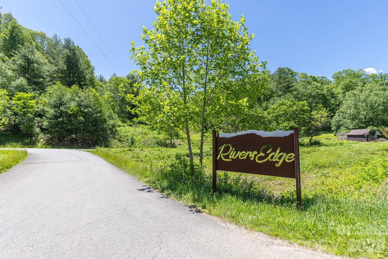 9999 River Edge Drive Burnsville NC 28714