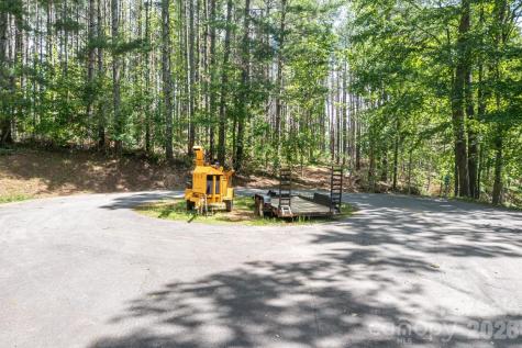 9999 River Edge Drive Burnsville NC 28714
