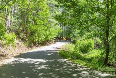 9999 River Edge Drive Burnsville NC 28714