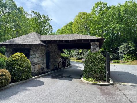 205 Settings Boulevard Black Mountain NC 28711