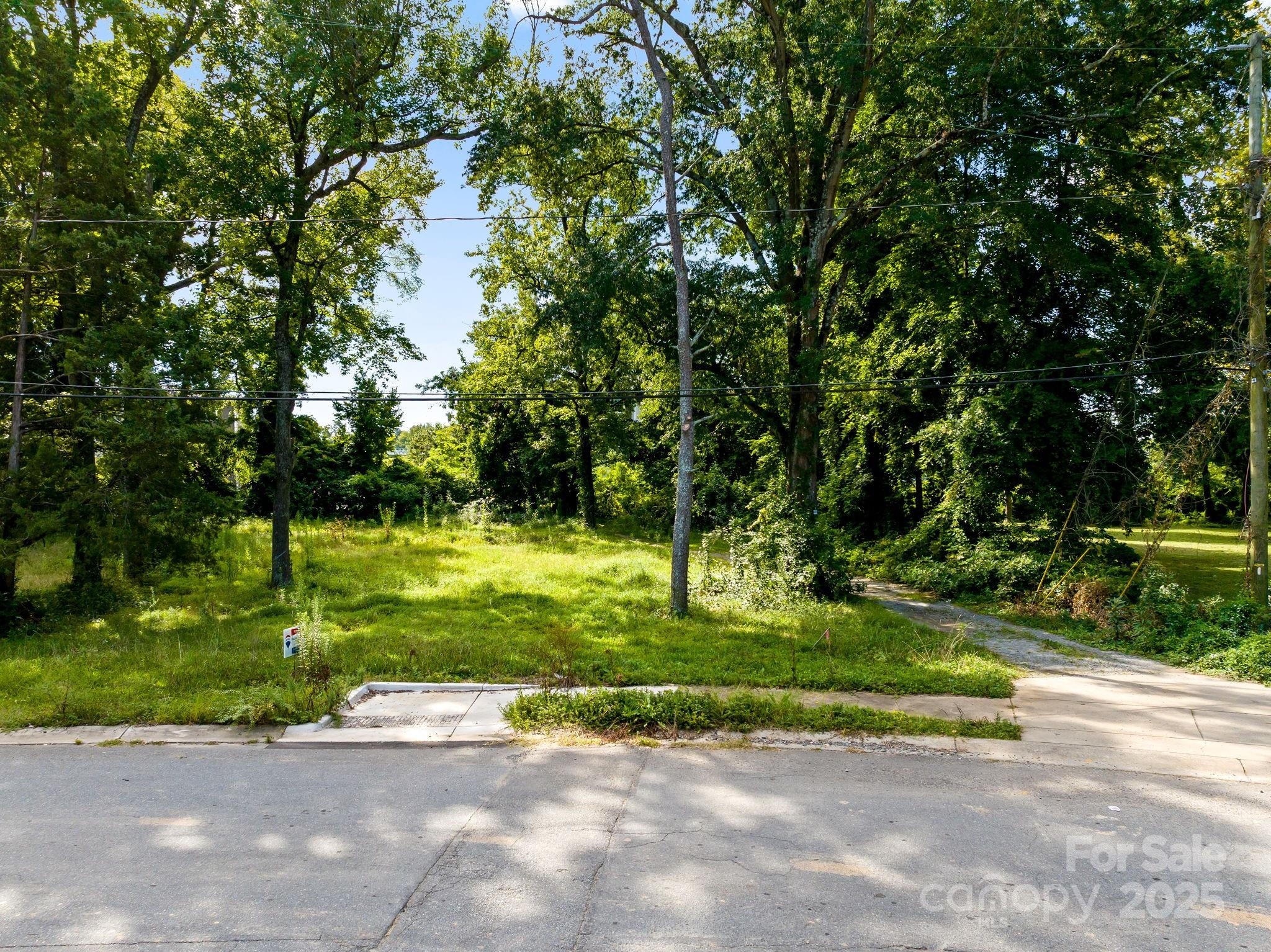 545 Dawn Circle Charlotte NC 28213