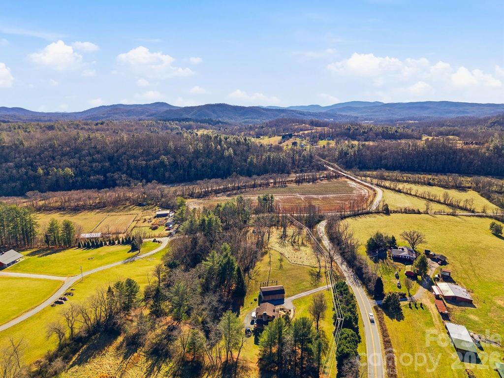 999 Ray Hill Road Mills River NC 28759