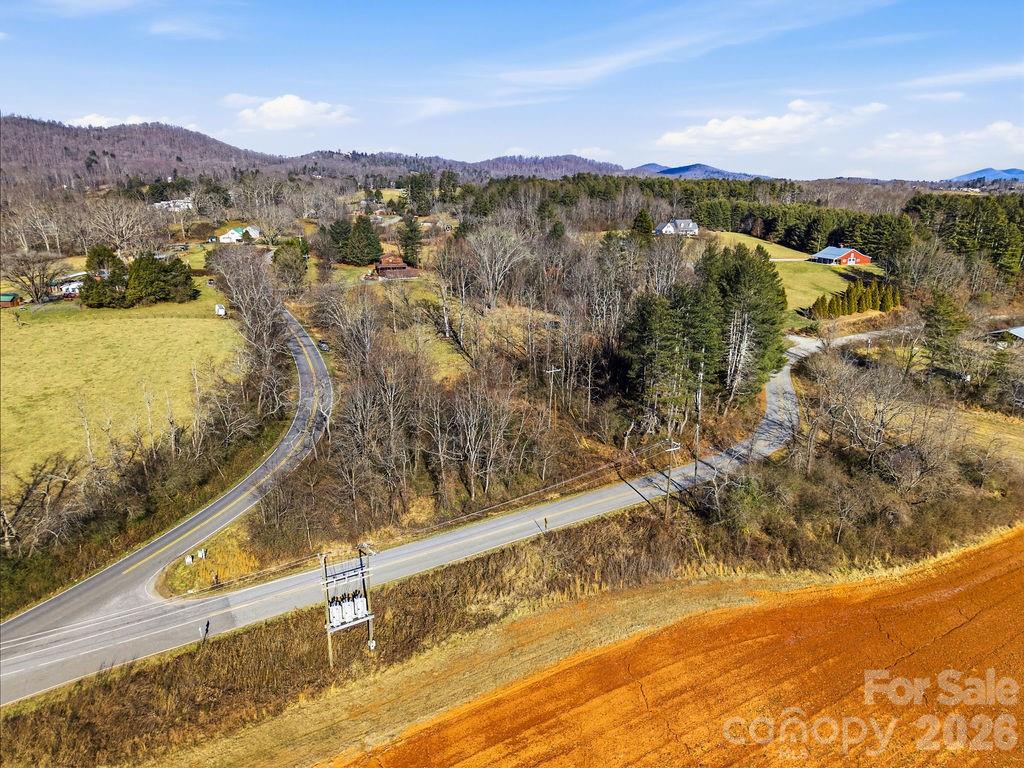 999 Ray Hill Road Mills River NC 28759