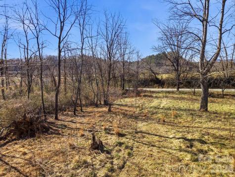 999 Ray Hill Road Mills River NC 28759