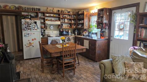 407 Spicewood Trail Mars Hill NC 28754