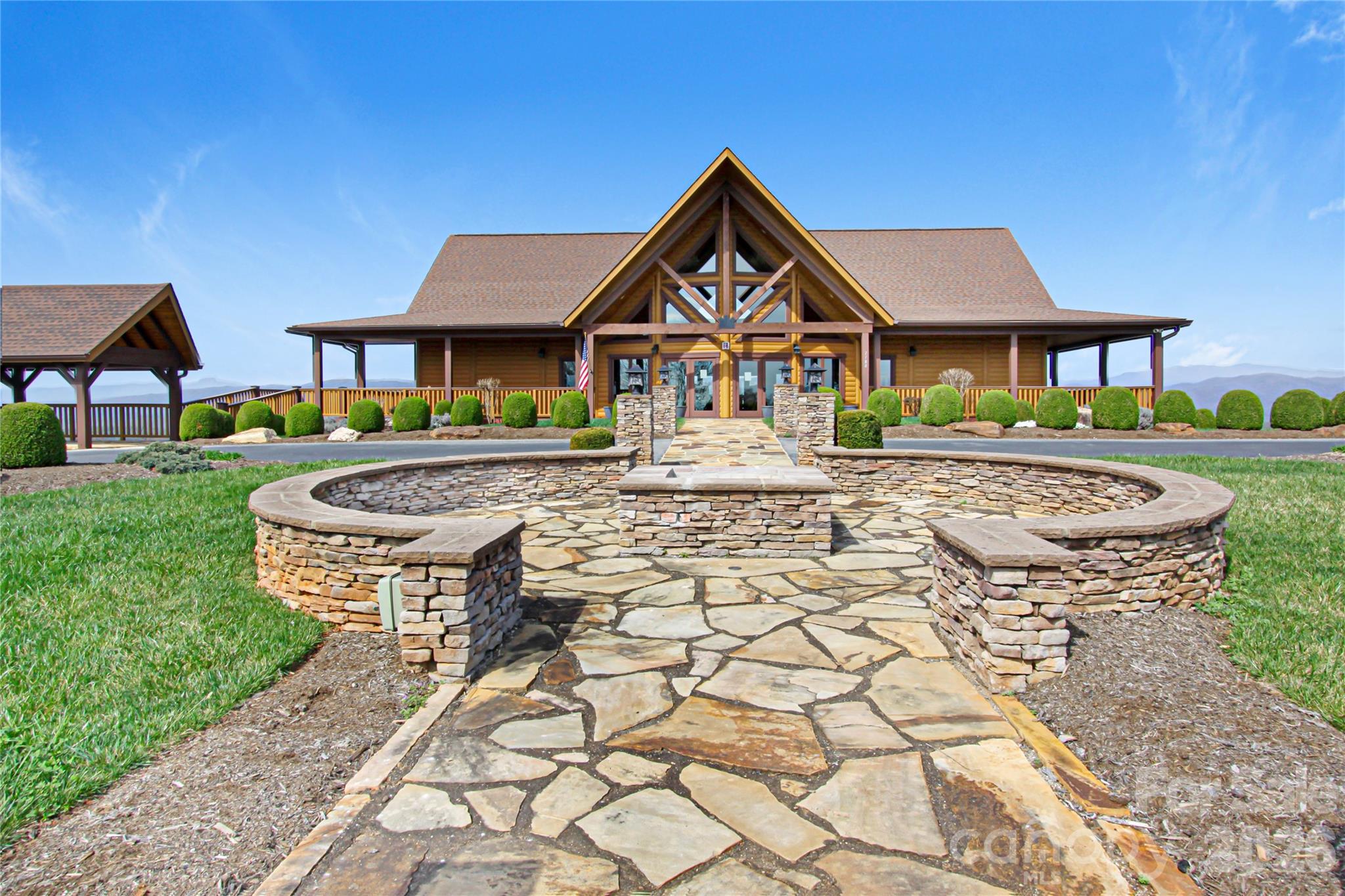 5360 Dogwood Way Lenoir NC 28645