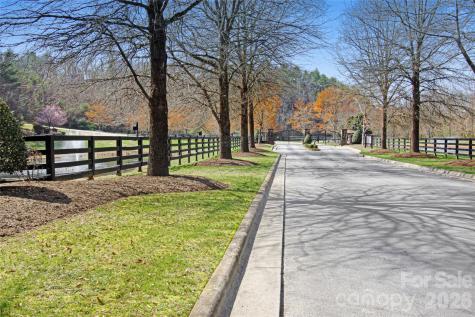 5360 Dogwood Way Lenoir NC 28645