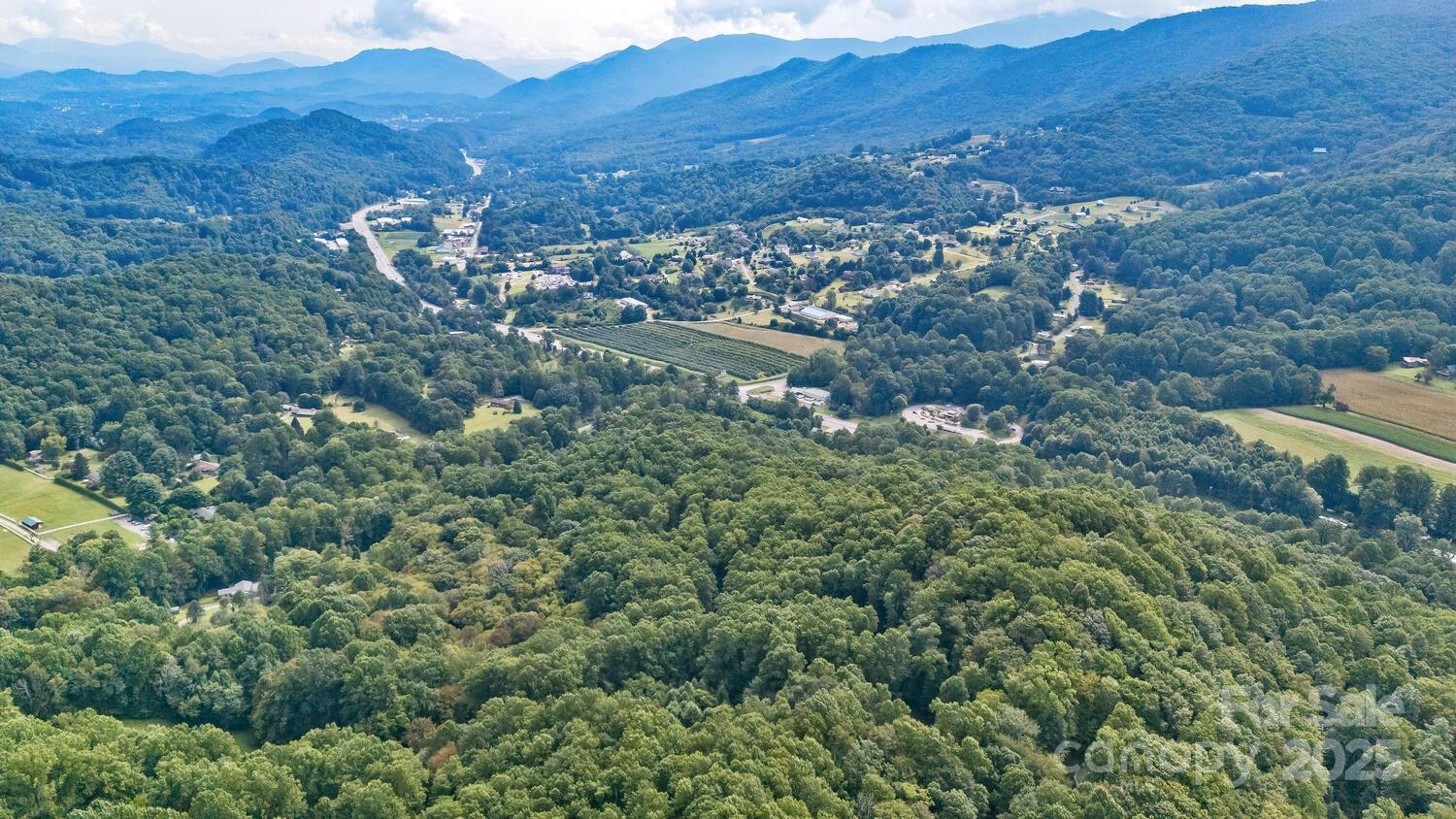 9999 Flowing Brook Lane Waynesville NC 28786
