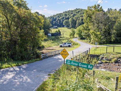 44 Jenkins Road Waynesville NC 28785