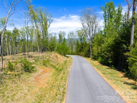 693 Tea House Drive Asheville NC 28803