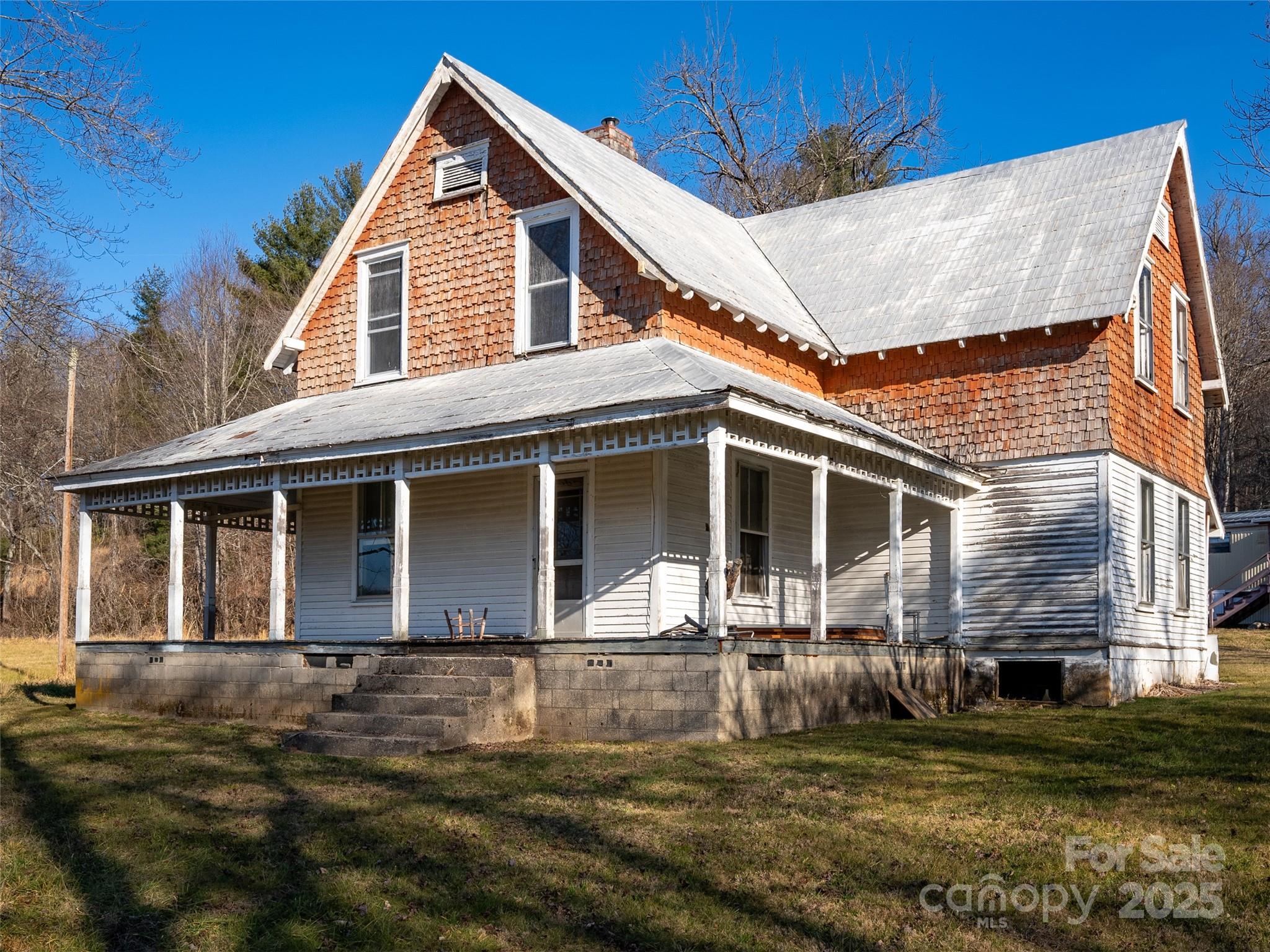 000 Lyons Mountain Road Brevard NC 28712