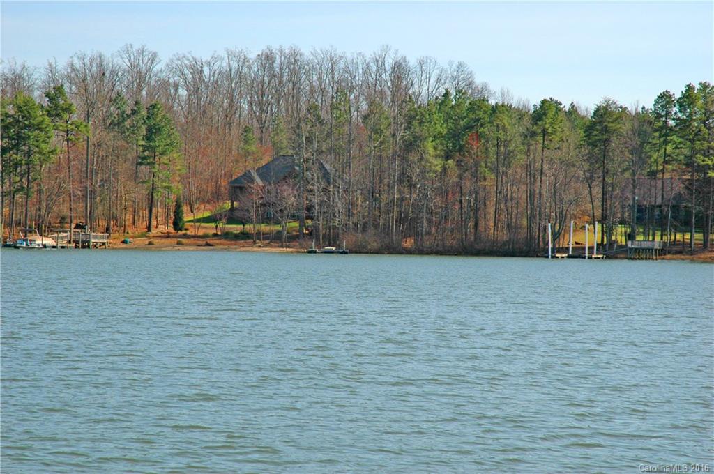 5715 Mountain Point Lane Charlotte NC 28216
