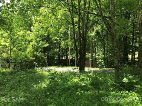 356 Charles Creek Road Bakersville NC 28705