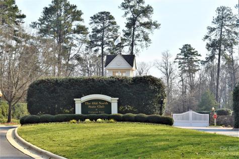 171 Yadkin Falls Badin Lake NC 28127