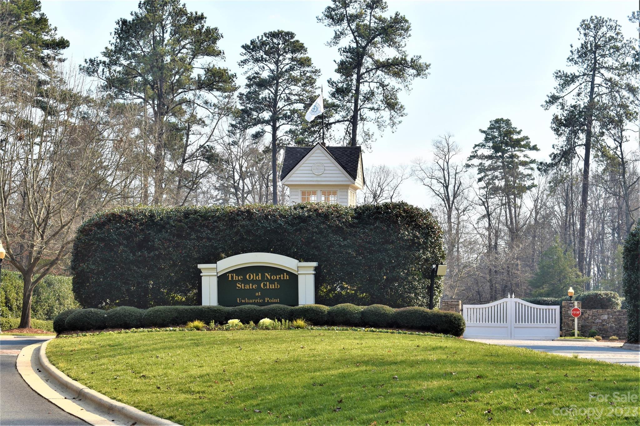 171 Yadkin Falls Badin Lake NC 28127