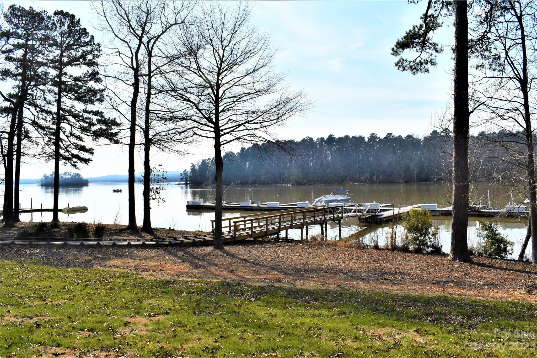 171 Yadkin Falls Badin Lake NC 28127