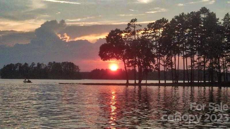 171 Yadkin Falls Badin Lake NC 28127