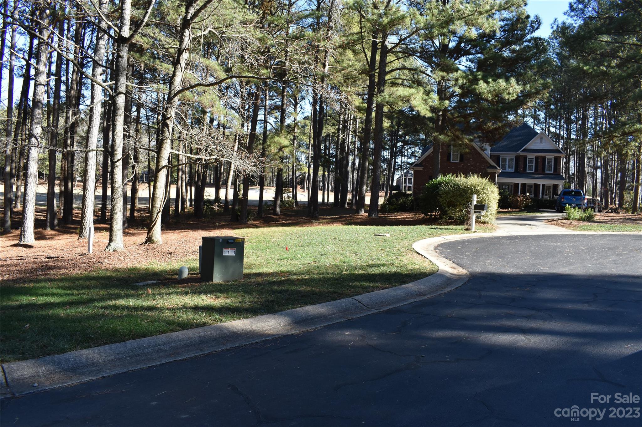 171 Yadkin Falls Badin Lake NC 28127