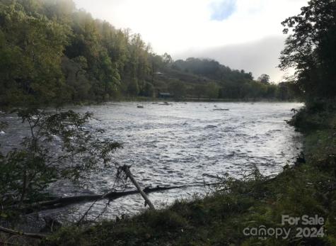 17 Harleys Cove Road Waynesville NC 28785