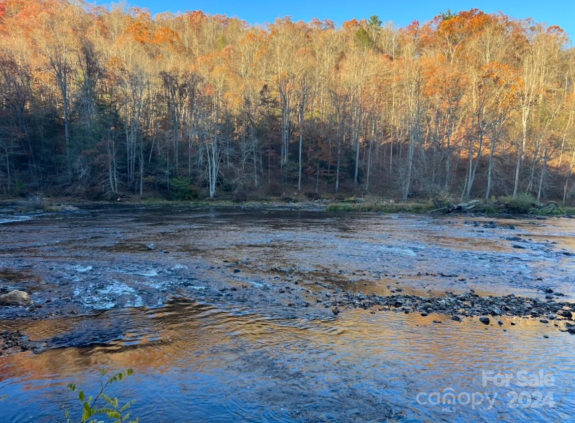17 Harleys Cove Road Waynesville NC 28785