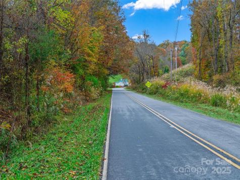 1659 Holcombe Branch Road Weaverville NC 28787