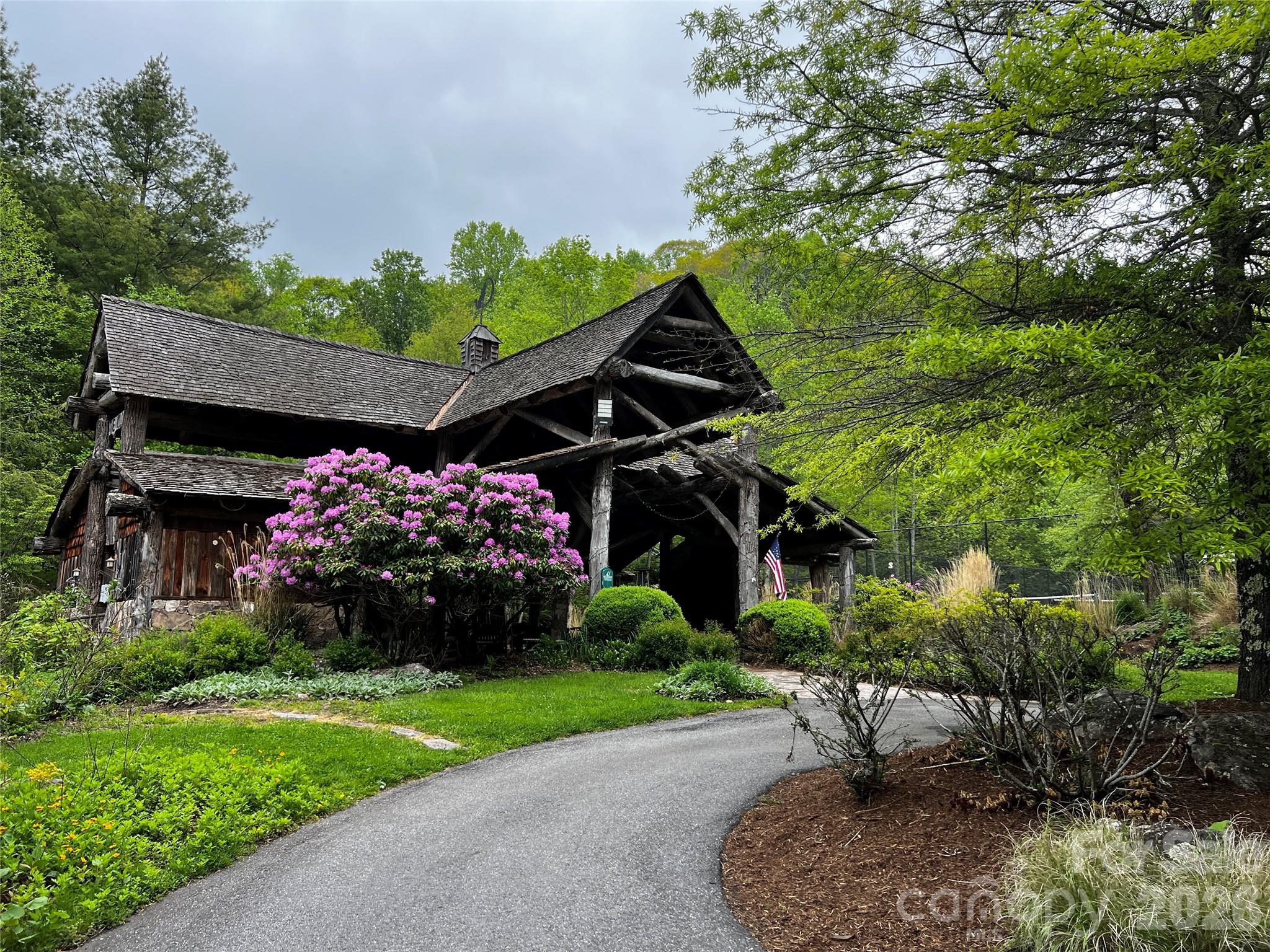 1 Pearl Way Mars Hill NC 28754