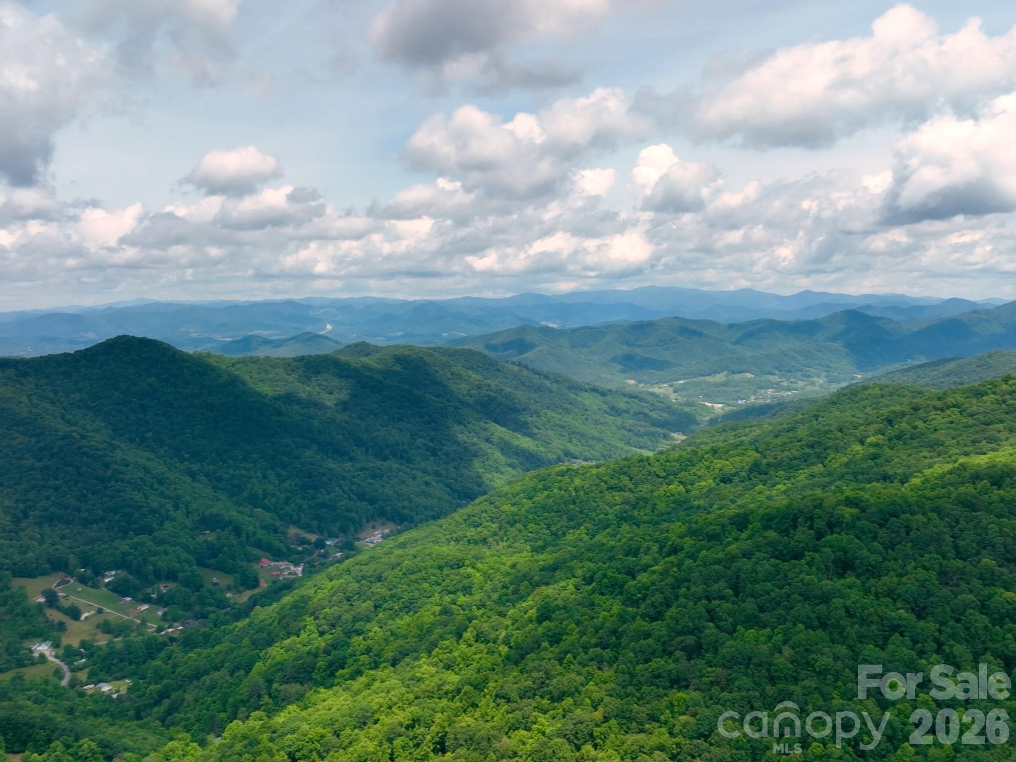 135 Gavin Glen Road Weaverville NC 28787