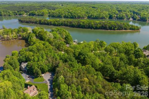 1725 Bay Head Court Catawba NC 28609