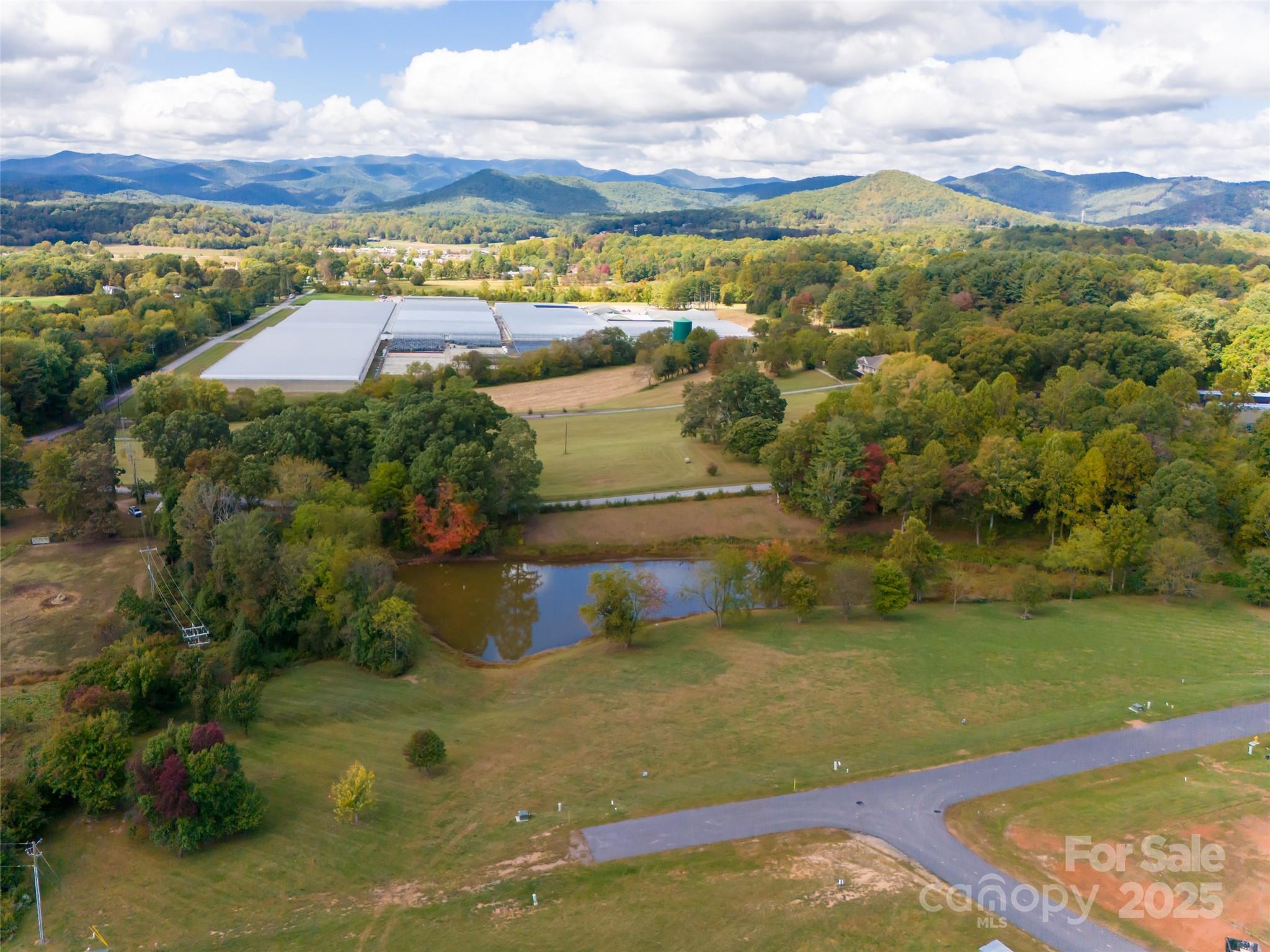 18 S Sweetwater Pond Road Mills River NC 28759