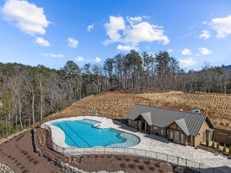 000 Stafford Lane S Mill Spring NC 28756