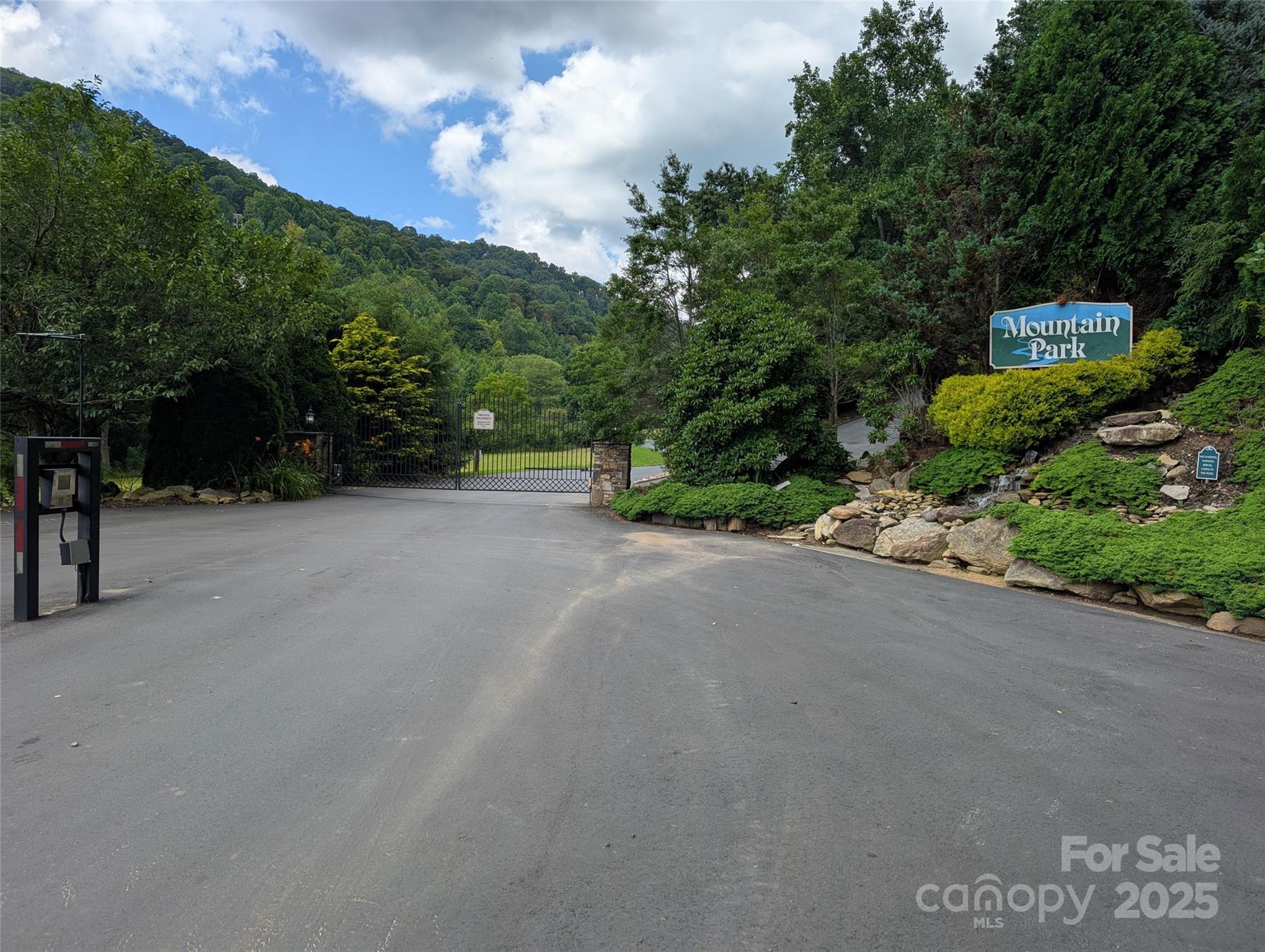 99999 Running Deer Lane Mars Hill NC 28754