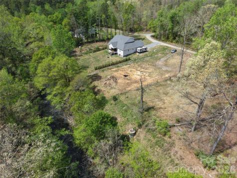 16 Creston Circle Charlotte NC 28214