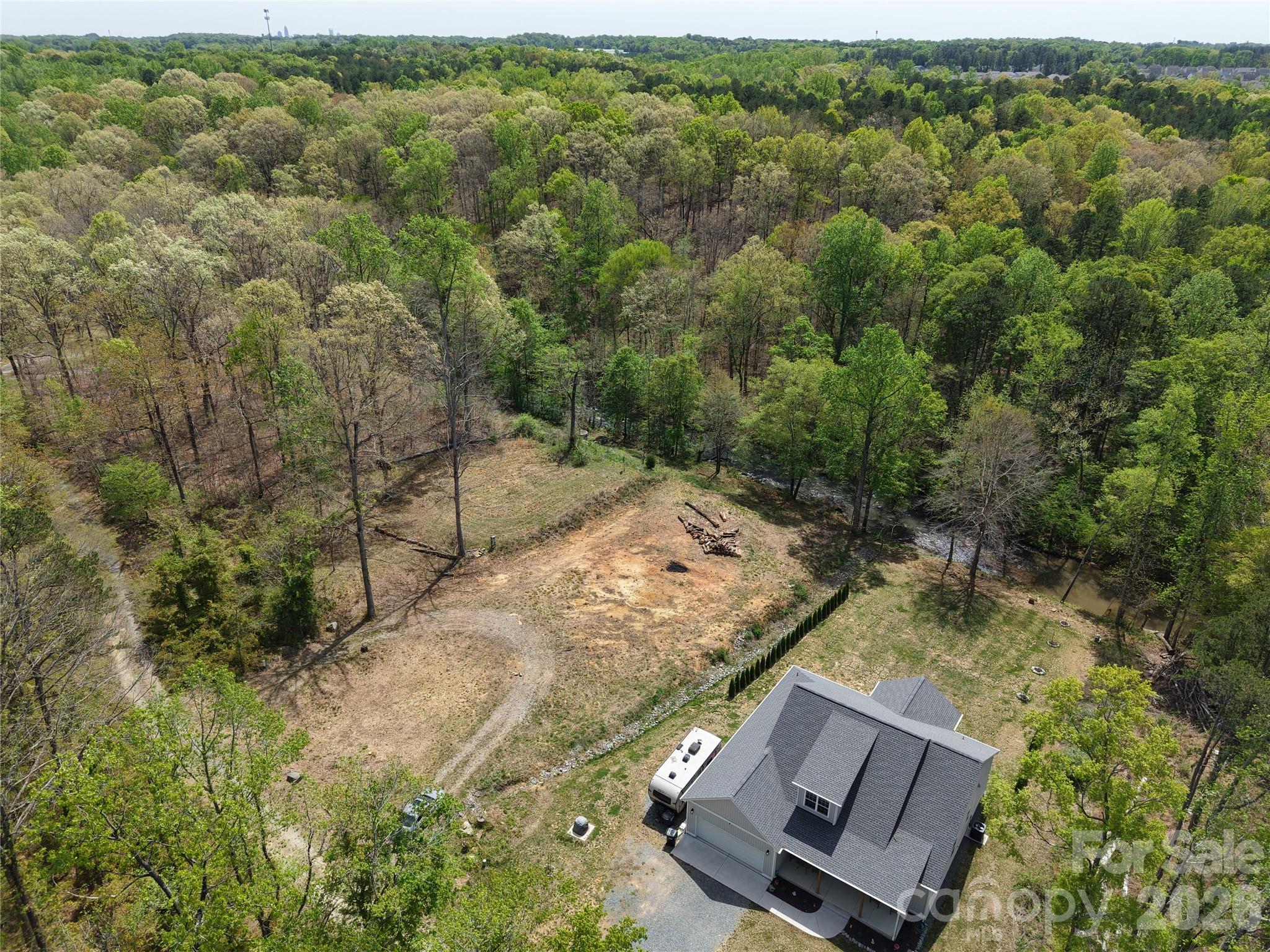 16 Creston Circle Charlotte NC 28214