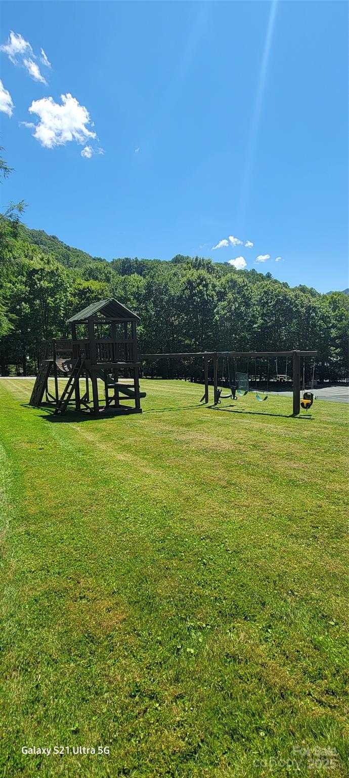 9999 Honeysuckle Drive Waynesville NC 28786