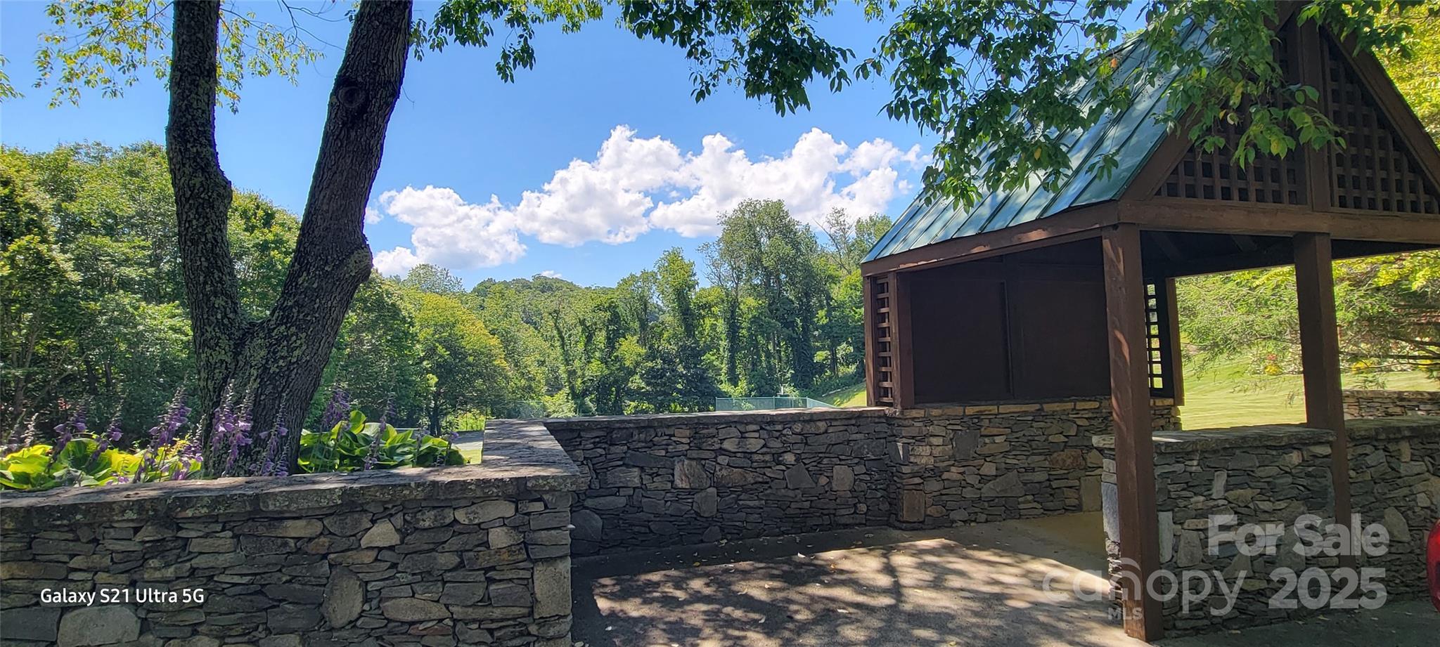 9999 Honeysuckle Drive Waynesville NC 28786