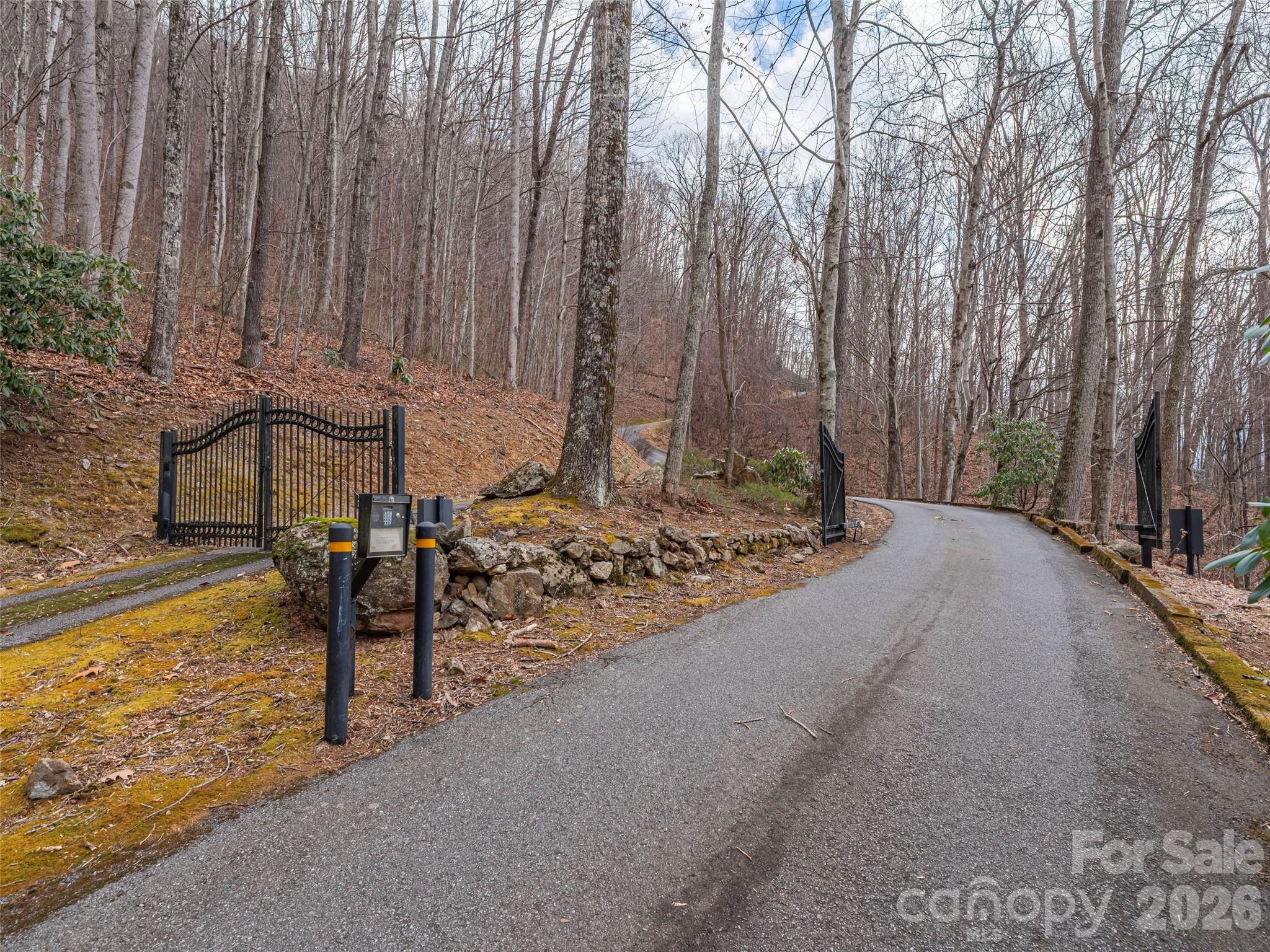 30 Hudson Valley Drive Waynesville NC 28786