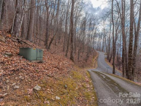 30 Hudson Valley Drive Waynesville NC 28786