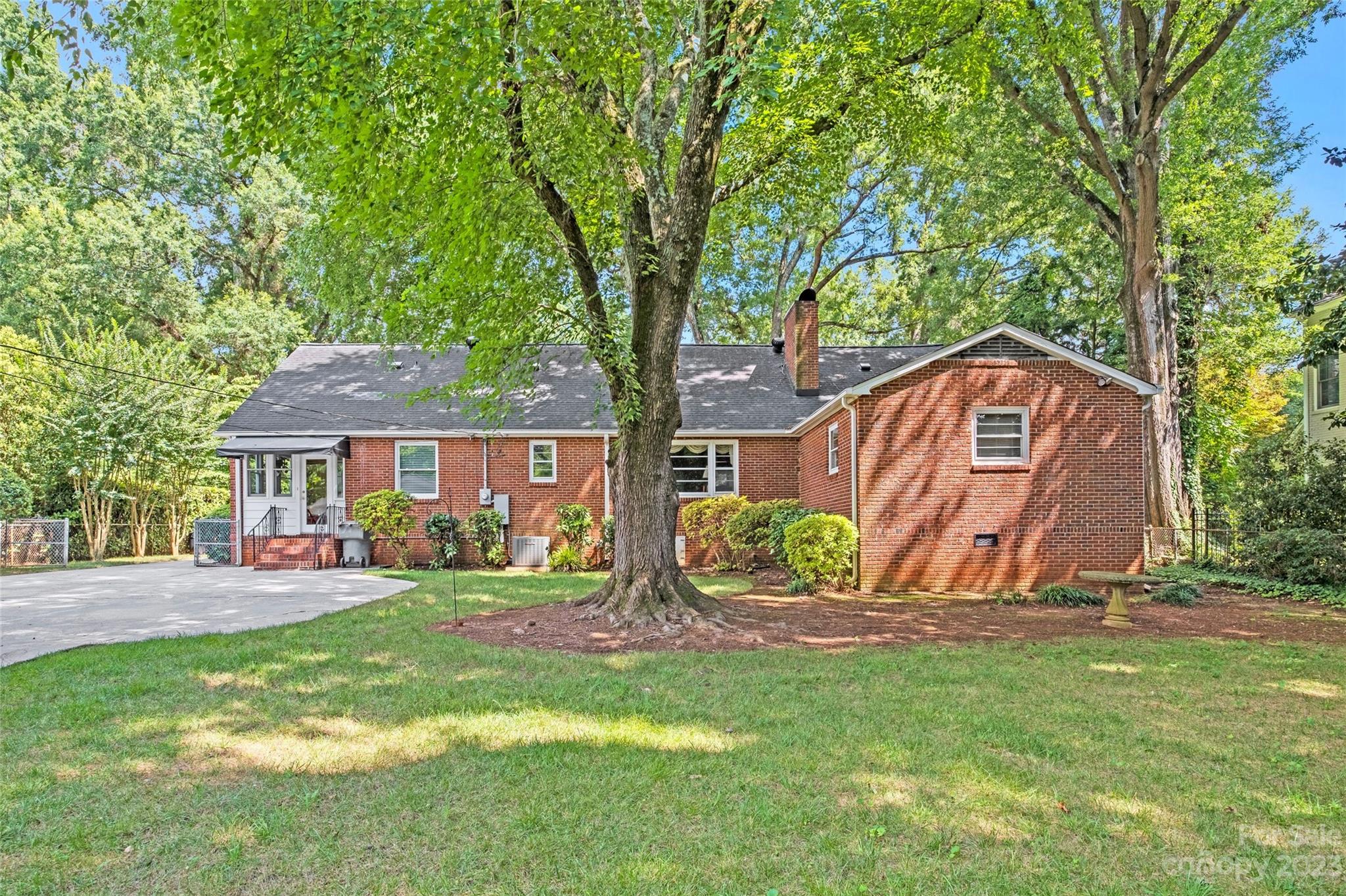 1836 Harris Road Charlotte NC 28211