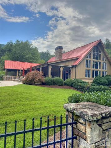 110 Stone Valley Way Hendersonville NC 28792