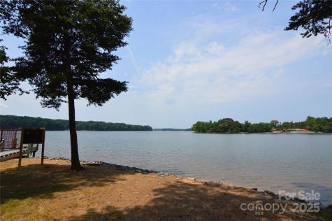 5036 Hermitage Court Belmont NC 28012