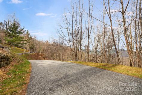 59/61 Running Cedar Drive Mars Hill NC 28754