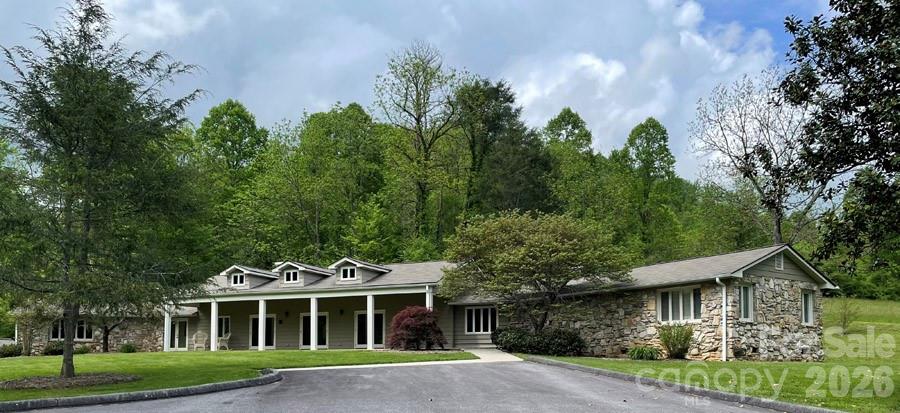 15 Larkspur Way Mars Hill NC 28754