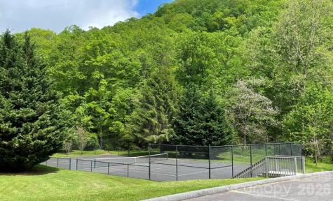 15 Larkspur Way Mars Hill NC 28754