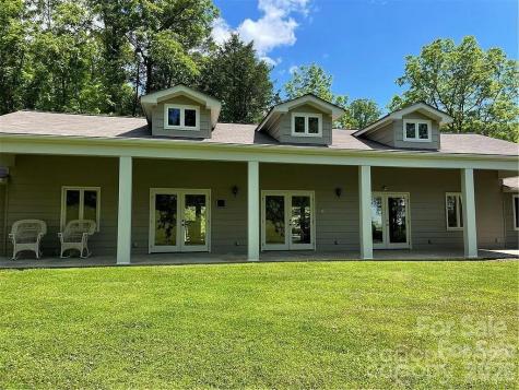 15 Larkspur Way Mars Hill NC 28754