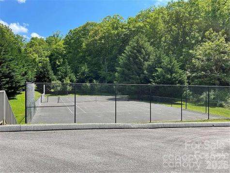 15 Larkspur Way Mars Hill NC 28754