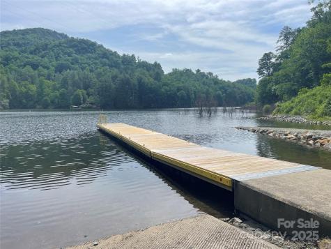 2642 Canada Road Tuckasegee NC 28783