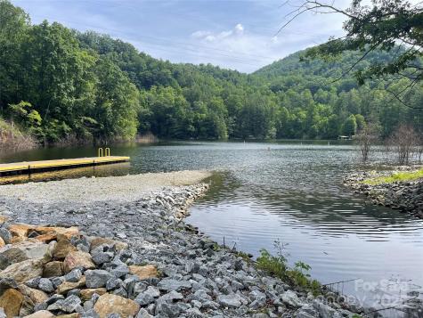 2642 Canada Road Tuckasegee NC 28783